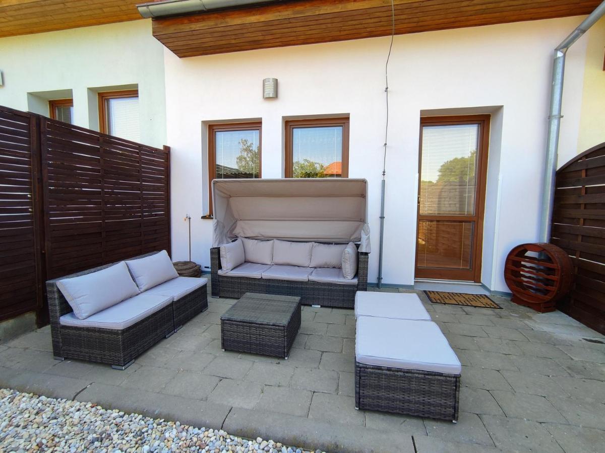 Apartamento Ubytovani Ema Valtice Exterior foto