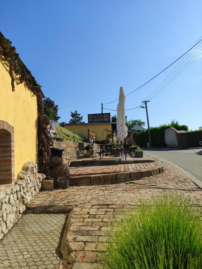 Apartamento Ubytovani Ema Valtice Exterior foto